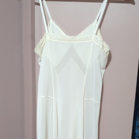 Ivory Slip Dress with Delicate Lace Trim - Picture 7 of 7